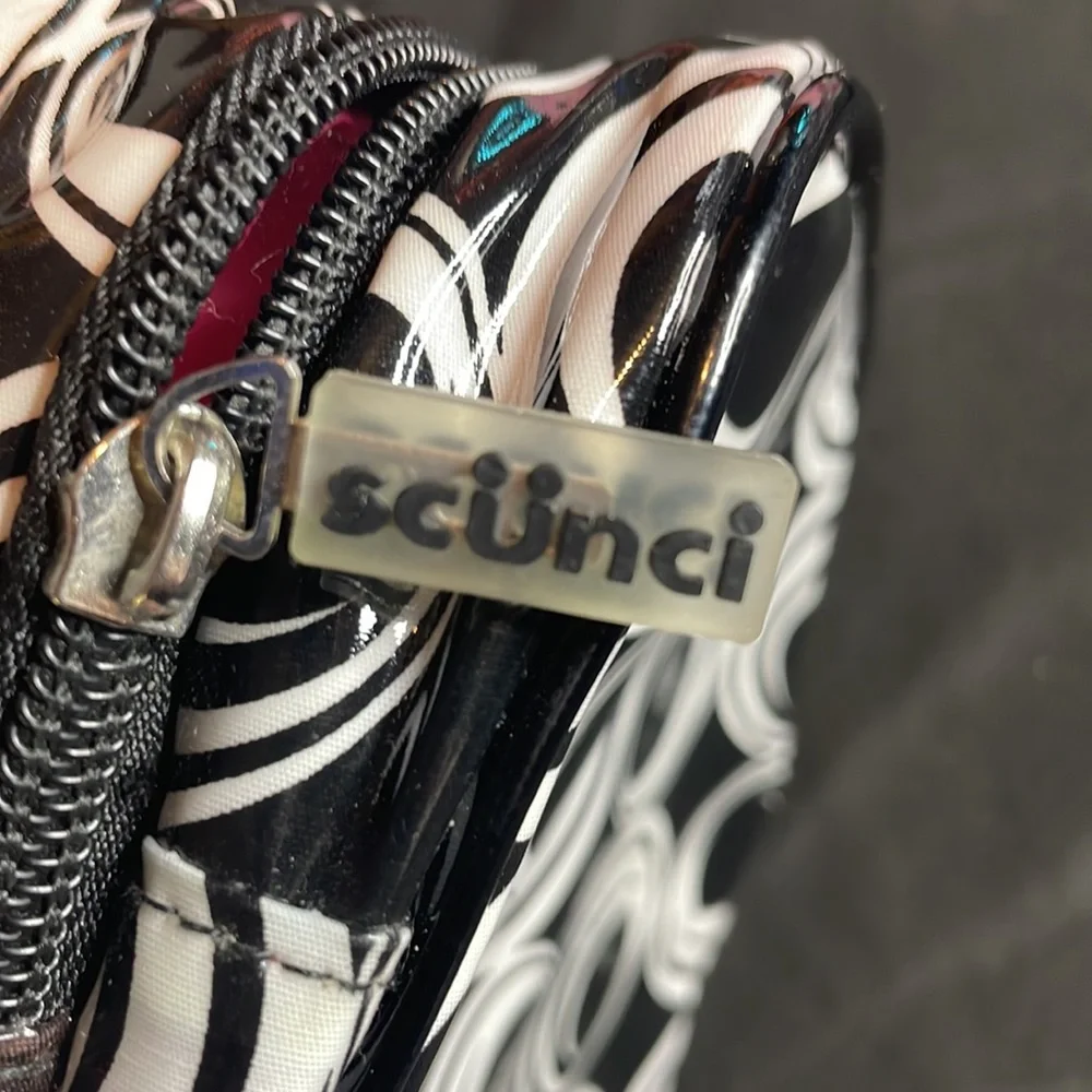 Scunci Makeup‎ Cosmetic Bag, Black/White Pattern